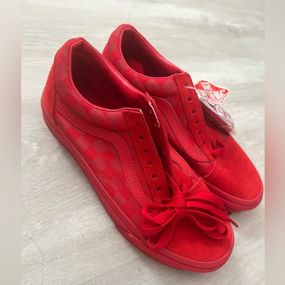 Vans - Picture 4 of 7